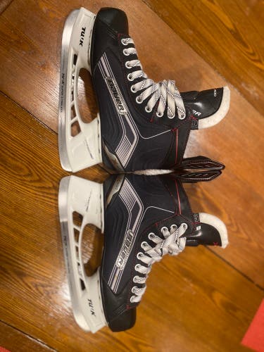 Black Bauer Vapor X400 Hockey Skates Regular Width 6.5 (New)