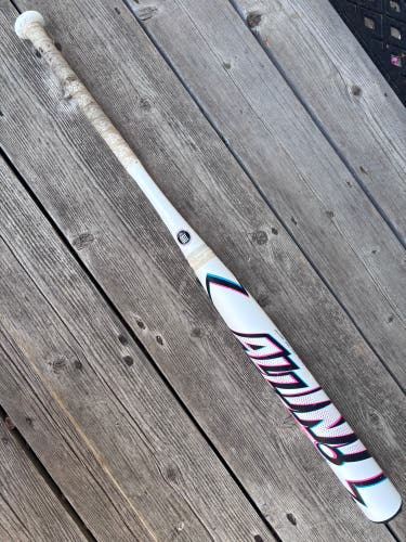 2022 easton “All In” fire flex 26oz slowpitch composite 2pc bat -8 (used)