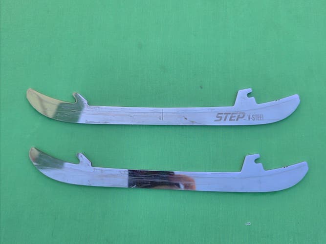 CCM Step V-Steel Steel Blades 221 mm