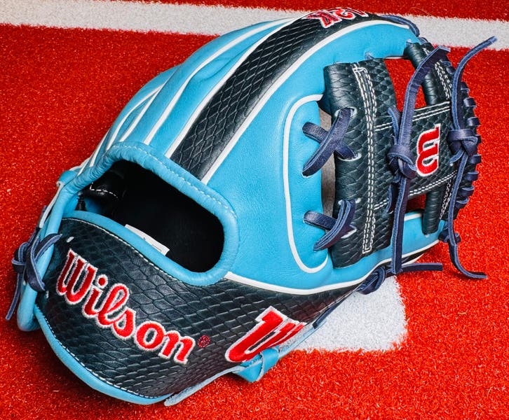 Wilson A2K 1786 11.5”/Winter 2024 Tropical Blue Infield Baseball
