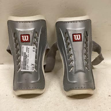 Used Wilson Soccer Shin Guards Junior Grey Junior 11725-s000486167