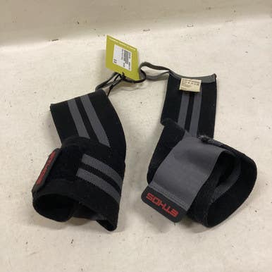 Used Wrist Straps 11725-s000491563