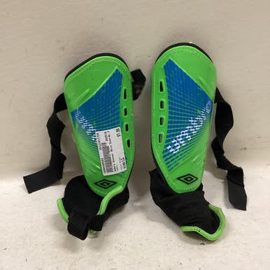 Used Umbro Soccer Shin Guards Junior Green Lg 11725-s000495593