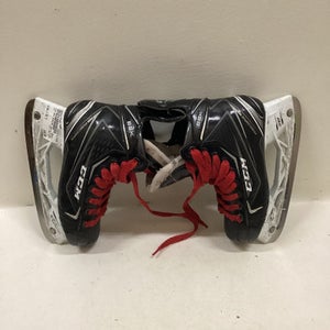 Used Ccm 68k Ribcor Junior 02.5 Ice Hockey Skates 11725-s000472035