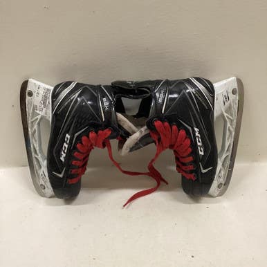 Used Ccm 68k Ribcor Junior 02.5 Ice Hockey Skates 11725-s000472035