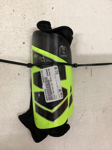 Used Nike Soccer Shin Guards Junior Black And Optic Yellow Sm 11725-s000474308