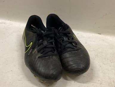 Used Nike Soccer Cleats Black Junior 02.5 11725-s000496617