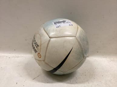 Used Nike Soccer Shots All Size Soccer Ball White 3 11725-s000501858