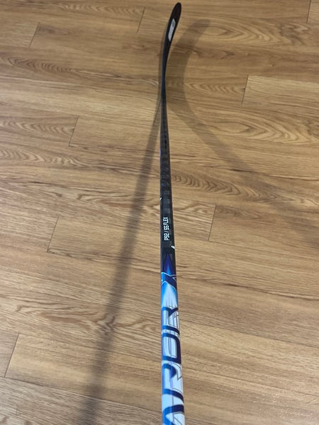 Intermediate Bauer Vapor Flylite Left Hand Hockey Stick P92 55 Flex (New)