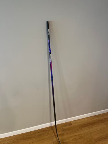 Intermediate CCM Ribcor Trigger 10 Pro Right Handed Hockey Stick P28 55 Flex (New)