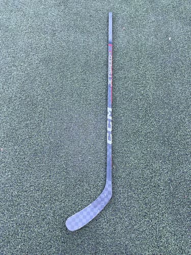 Cracked/ Broken Senior CCM JetSpeed FT6 Right Handed Hockey Stick P29 75 Flex (Used)