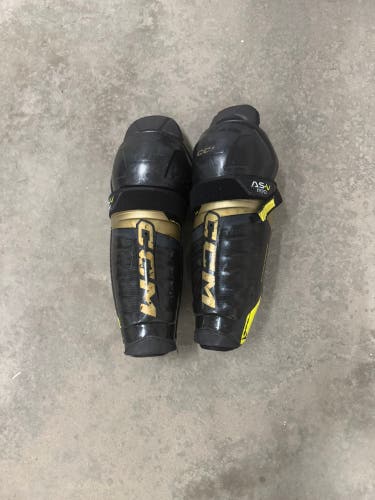 Senior CCM Tacks AS-V 14" Shin Pads (Used)