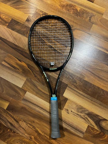 Adult Wilson Blade Tennis Racquet (Used)