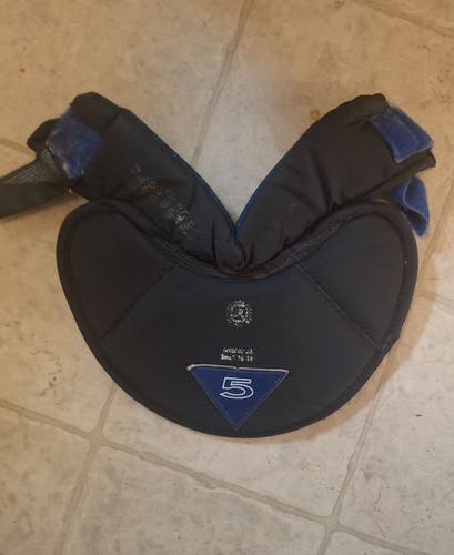 Vintage Cooper Reactor 5 neck protector.