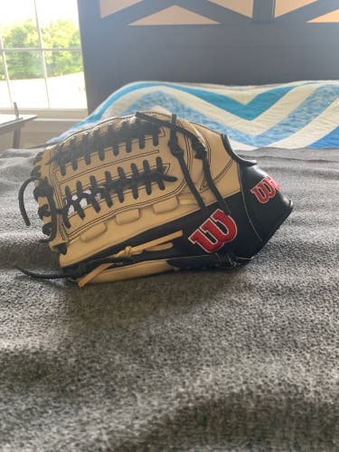 Wilson A2000 LH Pitcher's Baseball Glove 12.75" (Used)