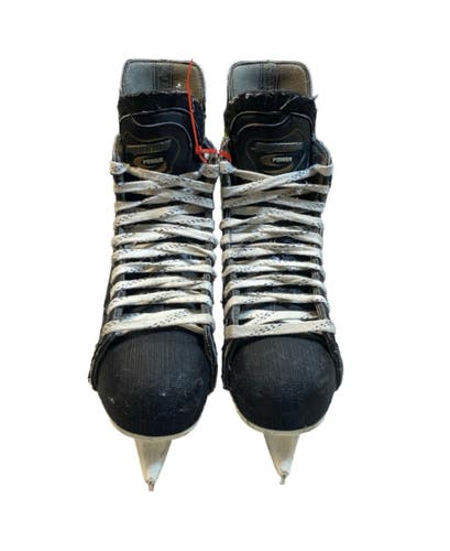 Black Bauer Supreme 2000 Hockey Skates Regular Width 8.5 (Used)