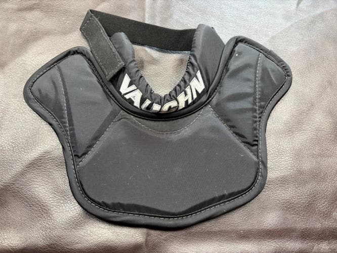 Vaughn Ventus SLR Pro Intermediate Goalie Neck Guard (Used)