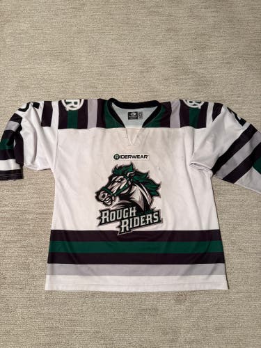 White Size 52 Men's Jersey (Used)