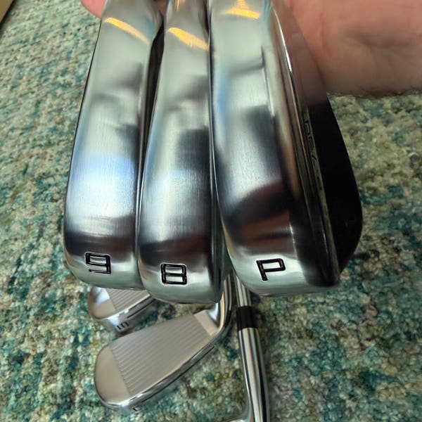 TaylorMade 2025 P790 Iron Set 4-PW – Modus3 Tour 105 Stiff – Mint