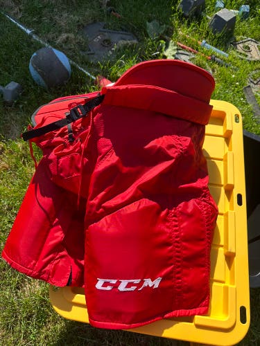 Senior XL CCM HPUCLP Hockey Pants Pro Stock (Used)