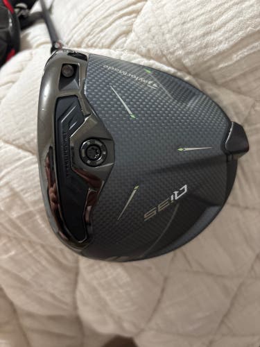 TaylorMade Qi35 Right Handed Driver Regular Flex 10.5 Loft (Used)