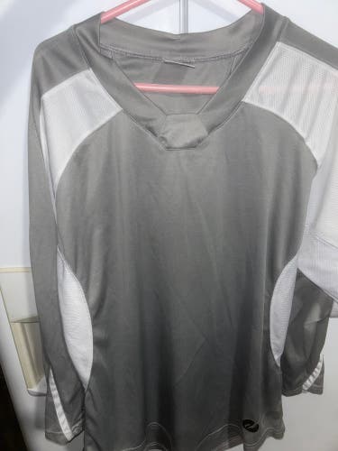 Gray Large Men's Jersey (Used)
