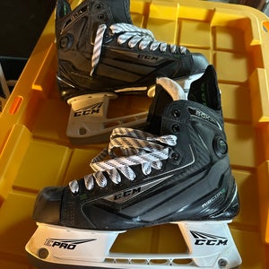 2015 CCM Ribcor 50k Pump Hockey Skates Regular Width 7.5 (New)