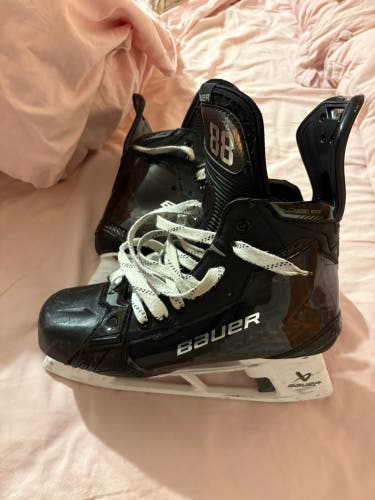 Bauer All Black Shadow Hockey Skates FIT3  Pro Stock Size 6.5 without Steel