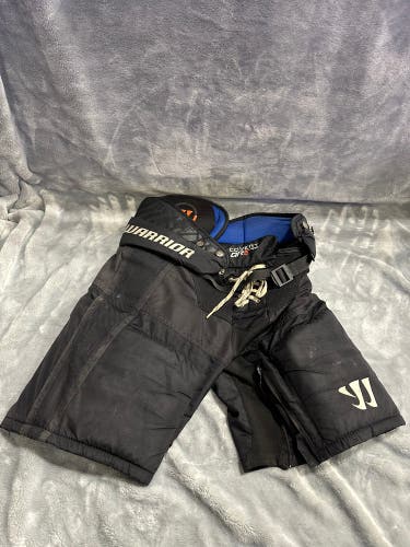 Black Junior Medium Warrior Covert QRE Pro Hockey Pants (Used)