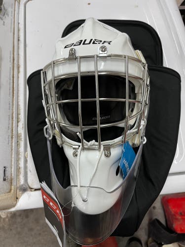 Senior Large 2025 Bauer 940 Goalie Mask (New)