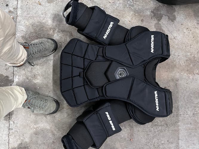 Medium 2025 Vaughn Goalie Chest Protector (New)