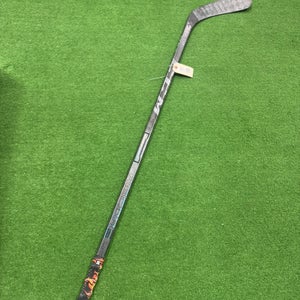 Junior CCM Ribcor Trigger 6 Pro Hockey Stick Right Handed P29 40 Flex (Used)