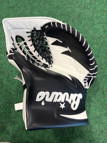 White Senior Brian's Iconik DX2 Goalie Glove Regular (Used)
