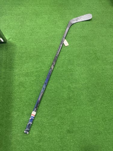 Junior CCM Ribcor Trigger 7 Pro Hockey Stick Right Handed P29 40 Flex (Used)