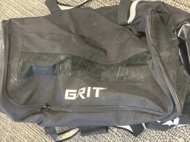 Wheeled GRIT Hockey Bag (36x16x16)