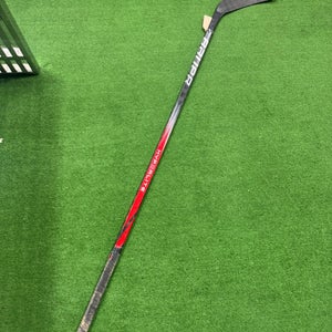 Senior Bauer Vapor Hyperlite 2 Hockey Stick RH P92M 87 Flex Pro Stock (Used)