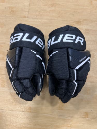 Youth Bauer Supreme Ultrasonic Gloves 9" (Used)