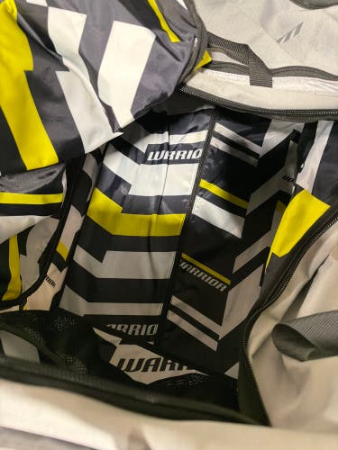 Warrior Bag16”x16”x30”x (Used)