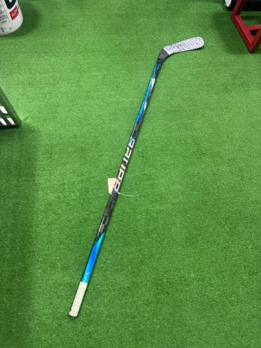 Senior Bauer Nexus Sync Hockey Stick Right Handed P92 70 Flex (Used)