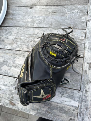 All Star CM3000MBK RH Catcher's Glove 34" (Used)