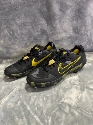 Black Men's Size M 14.0 (W 15.0) Adult Nike Cleats Metal (New)