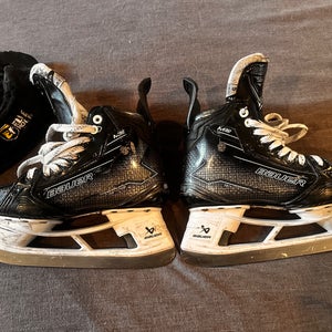 Black 2024 Bauer Supreme M50 Pro Hockey Skates Size 5 (Used)