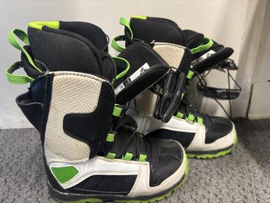 Used Sims Jr Snowboard Boots Boys Snowboard Boots Black Junior 03.5 11858-s000060095