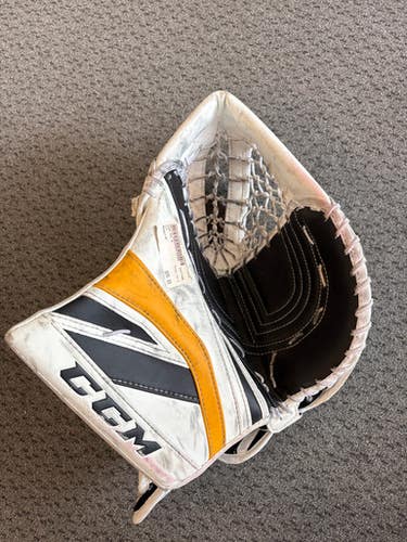 Used Ccm P2.9 Senior Goalie Catcher None 11858-s000060203