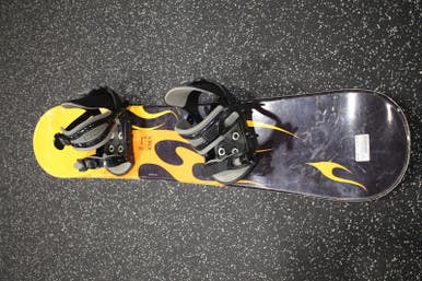 Used Ltd Flash Versaflex Core 125 Cm Boys' Snowboard Combo 11847-s000010460