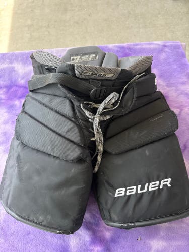 Intermediate Medium Bauer Elite Hockey Goalie Pants (Used)