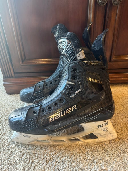 2022 Bauer Supreme Mach Hockey Skates Regular Width 7.5 (Used)