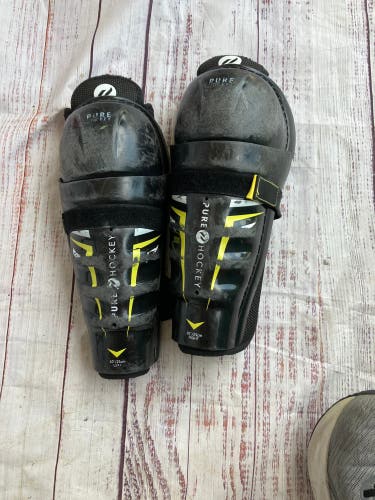 Youth Pure Hockey Shin Pads 10" (Used)