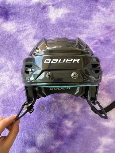 Black Small Bauer Re-Akt 55 Helmet (Used)