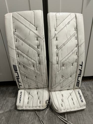 33" True HZRDUS Px4 Goalie Leg Pads (Used)